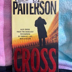 Cross by James Patterson Paperback
